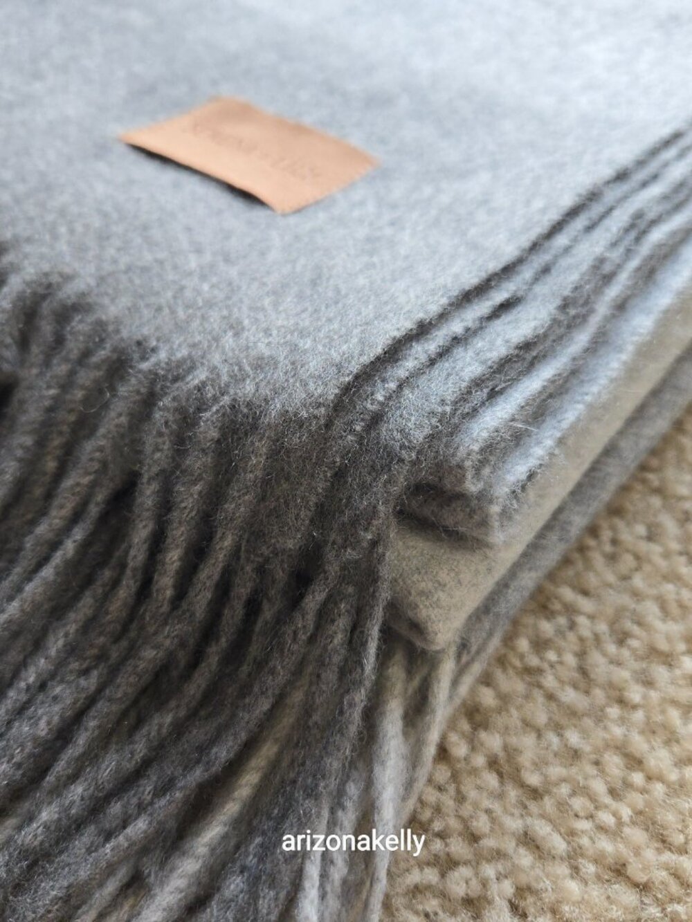 NWOT Cashmere Throw Serena & Lily - Picture 9 of 16